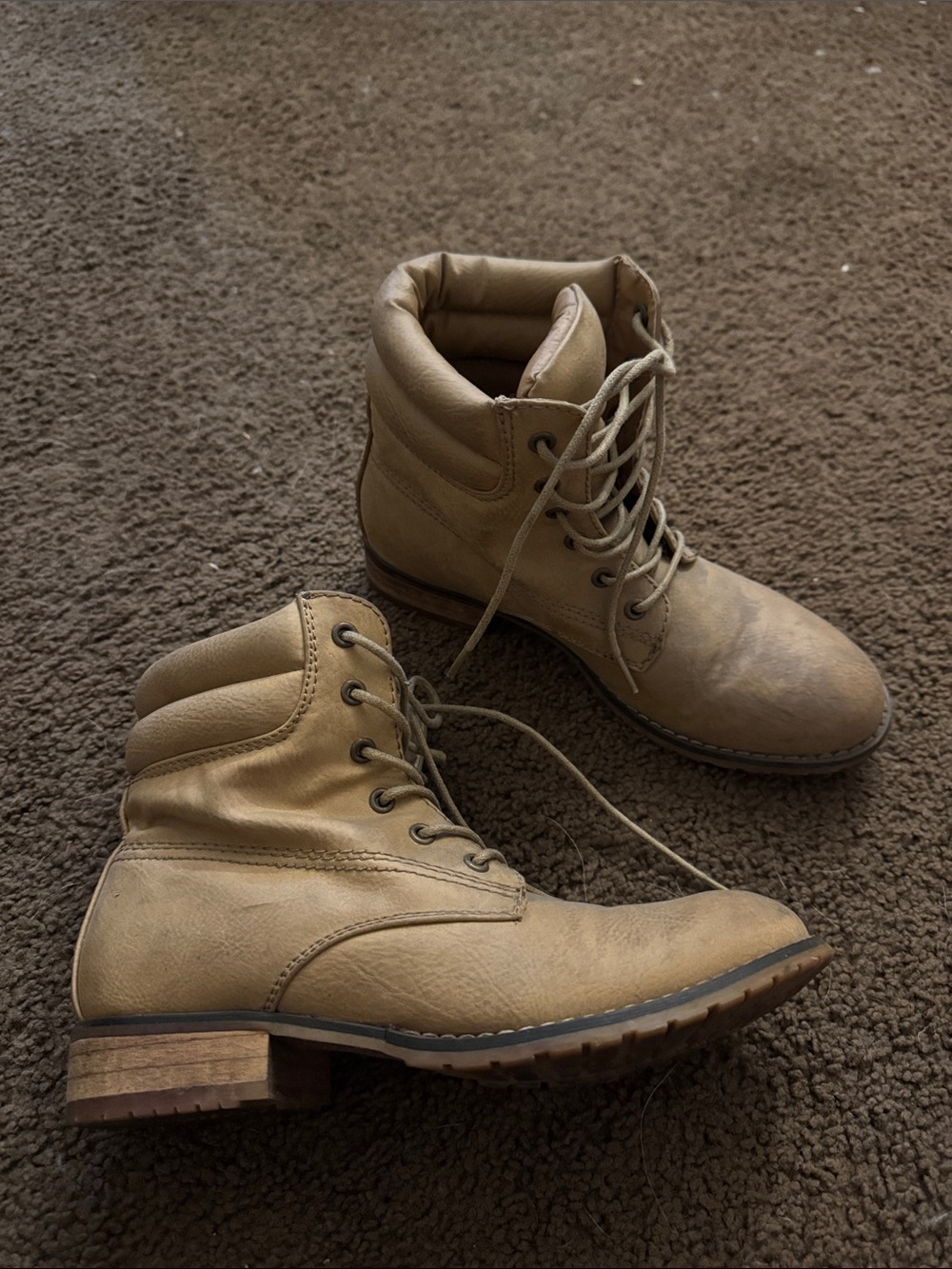 Cathy Jean Vintage Tan Lace-Up Ankle Boots